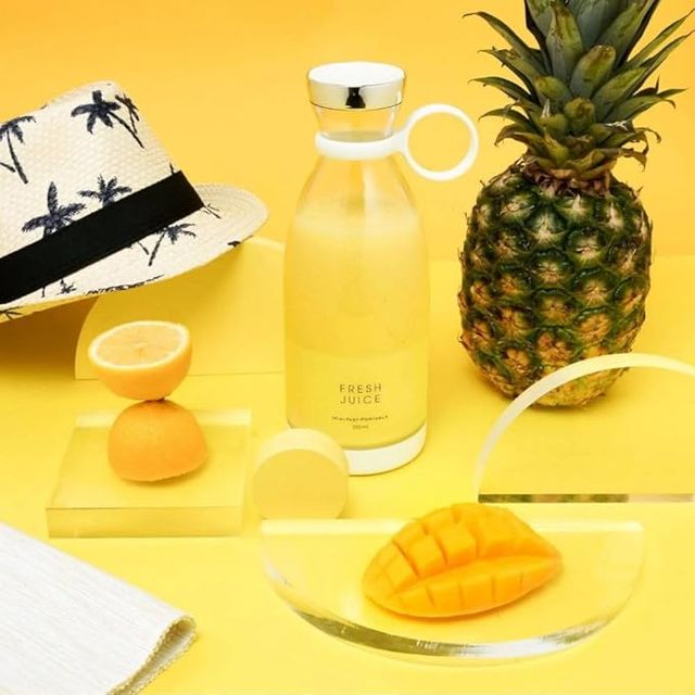 Portable Mini Blender – USB Rechargeable Juicer for Smoothies, Shakes & Fresh Juice